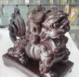 越南紅木獅子 精湛工藝與吉祥寓意的完美融合